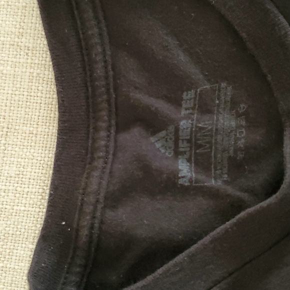 Adidas t shirt - Picture 2 of 2